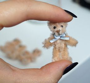 Dollhouse Silver Pearl Suede Micro Bear World of Miniature Bears 1:12 Miniatures