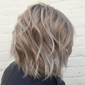 Ash Blonde Hair Colour Ideas And Looks Ash Blonde Balayage Highlights Hairstyles Dirs Messy Bob Hairstyles Ash Blonde Short Hair Ash Blonde Hair Colour