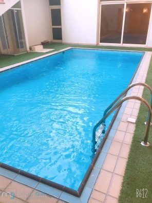 للإيجار فيلا فخمة جدا مجددة بالكامل في السرة دورين ونصف وسرداب وحمام سباحة خمس غرف منهم رئيسية دوبلكس وصالات مفتوحة وديوانية وحوش ساقط Pool Villa Renovations