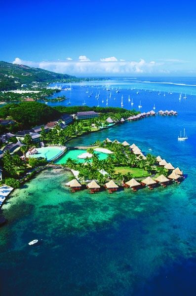 16 Overwater Bungalows in the Islands of Tahiti ideas | tahiti