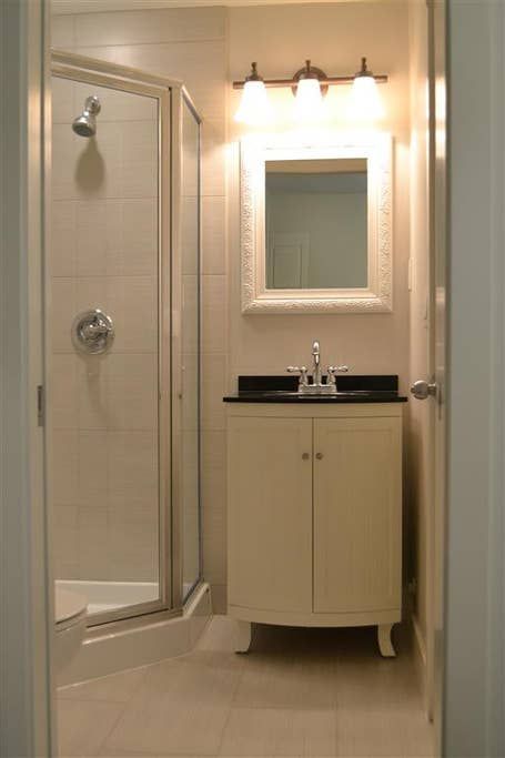 Private Basement Suite Guest Suites For Rent In Abbotsford Guest Suite Finishing Basement Basement Addition
