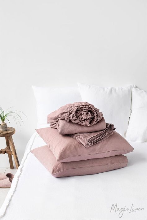 Linen sheet set in Woodrose (Dusty Pink Linen pillow case in Woodrose Dusty