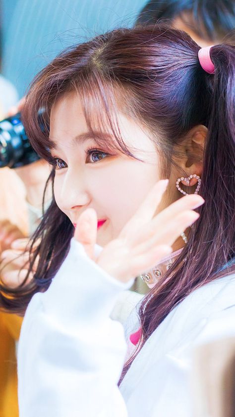 Twice Sana おしゃれまとめの人気アイデア Pinterest Eddie Twice ツウィ Twice サナ 女の子 髪型 アレンジ Twice Sana おしゃれまとめの人気アイデア Pinterest Eddie Twice ツウィ Twice サナ 女の子 髪型 アレンジ