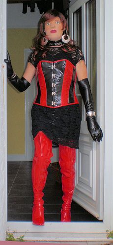 Debbie diamond bondage Giant fisting butt plugs