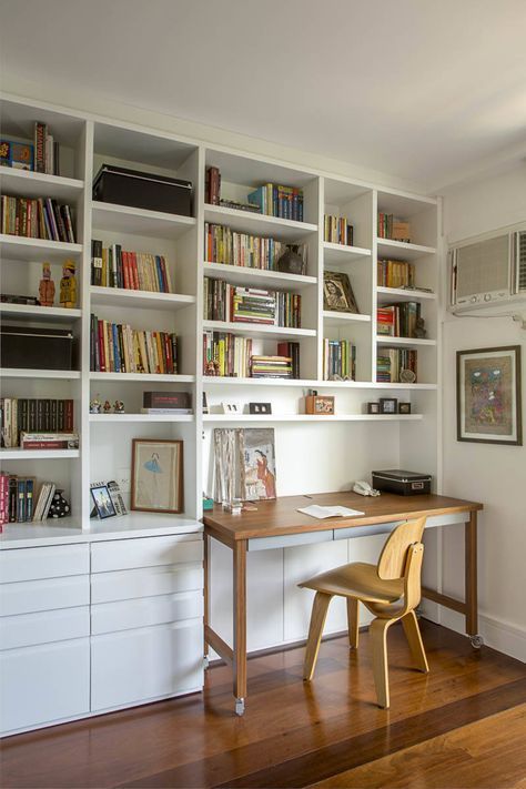 28 Dreamy Home Offices With Libraries For Creative Inspiration
