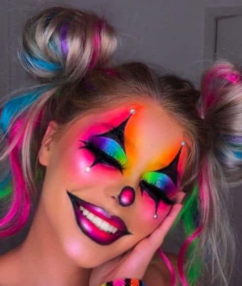 Easy Diy Last Minute Halloween Costumes For 2020 Twins Dish Amazing Halloween Makeup Halloween Makeup Clown Halloween Makeup Pretty