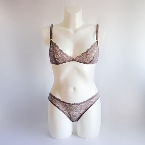 lace pantie bra fetish Lace pantie bra fetish
