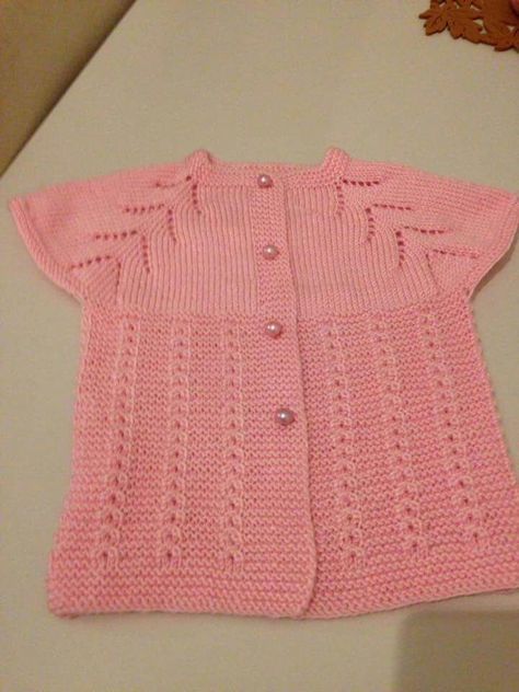 Yakadan Baslama Ajurlu Ve Kahve Catlagi Orneginde Bebek Yelegi Yapimi 1 2 Yas Babystrikning Cardigan Til Baby Baby Knitting Patterns