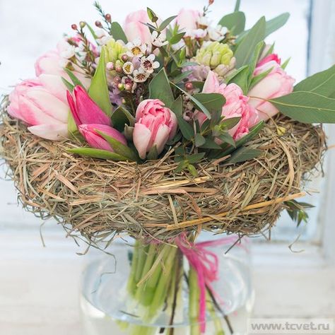 Vesennij Buket Na Karkase Iz Sena Pink Spring Bouquet Vesennij