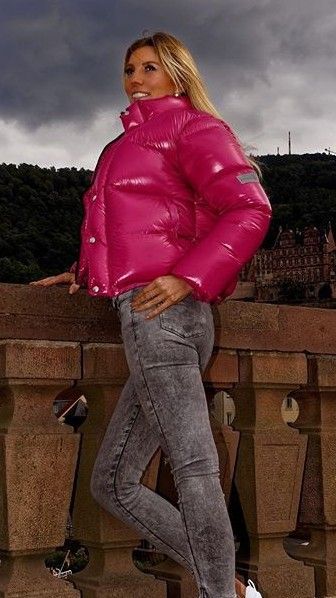 Pin By Keyboard On Downfetish Puffer Jackets Women Puffer Jacket
