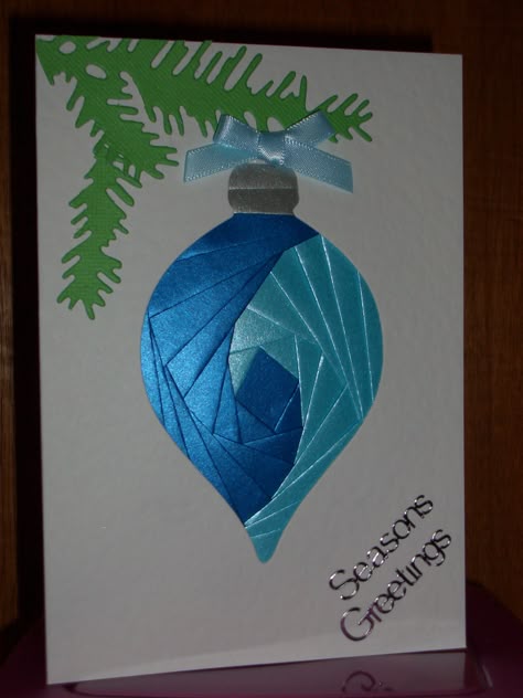 Iris Folding Card Pack Gift Box 15cm Size Makes 4 Cards DeeCraft