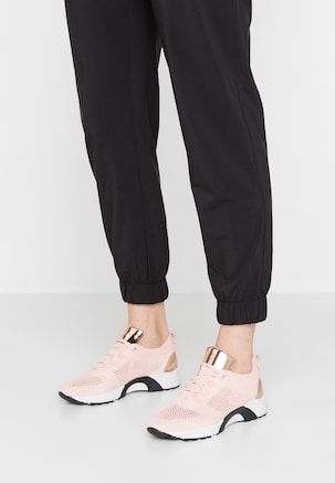 Sneakers | Sko til Dame | Sneakers og sko på nett hos Sko | Kjøp damesko på nett | miinto.no