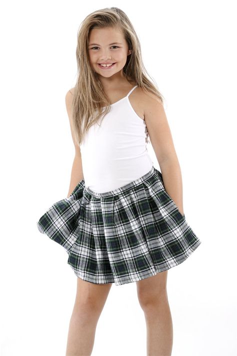 Grannies petite tongue schoolgirl
