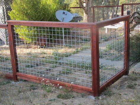 Hog Wire Panels Would Be Great For The Dogs Fence Hog Wire Panels Would Be Great For The Dogs Fence