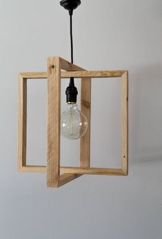 Lampe De Suspension En Bois Flotte Deco Idee Deco Bois Deco Maison