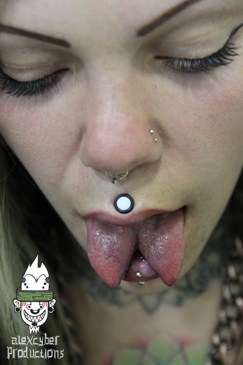 Cologne tattoo piercing