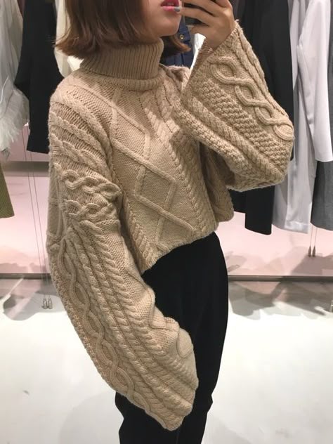 バランス上手なショート丈ニット のアイデア 37 件 ショート丈ニット ニット パンツ バランス上手なショート丈ニット のアイデア 37 件 ショート丈ニット ニット パンツ
