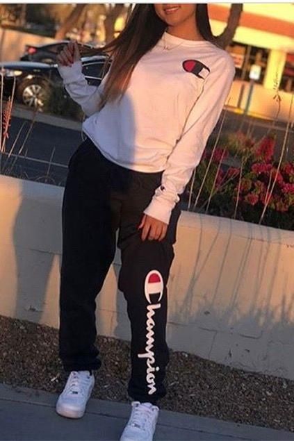 Kidsfashion Every Girl Is Every Girl Is Looking For Cute Outfits For School This Fa Winter Fashion Outfits Simple Outfits For School Outfits With Leggings