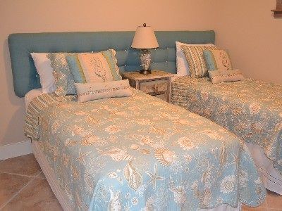 This Long Padded Headboard Allows You To Easily Convert Two Twin Beds Into One King Size Brilliant Home Room Design S House Decor Bedroom Makeover This Long Padded Headboard Allows You, Convert Twin Beds To King