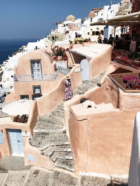 Santorini Guide – Please, Do Tell