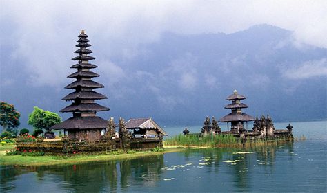 Lugares De Película Come Reza Ama Teleaire Multimedia Isla De Bali Lugares Increibles Lugares Exóticos
