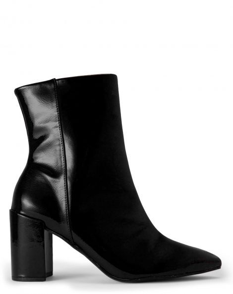 AMARO Feminino BOTA BICO FINO SALTO GROSSO, PRETO em 2020 | Botas, Botas pretas, Saltos grossos