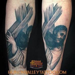 Christian Jesus Christ Carrying The Cross Portrait Tattoo Done By Diego Martin At Hudson Valley Christian Jesus Christ Carrying The Cross Portrait Tattoo Done By Diego Martin At Hudson Valley