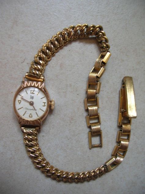 Ancienne Montre Mécanique Lip Dauphine Bracelet Murat Fonctionne Eur 29 95 Une Ancienne Montre Mécanique Lip Dauphine Pour Mecanisme Montre Montre Bracelet