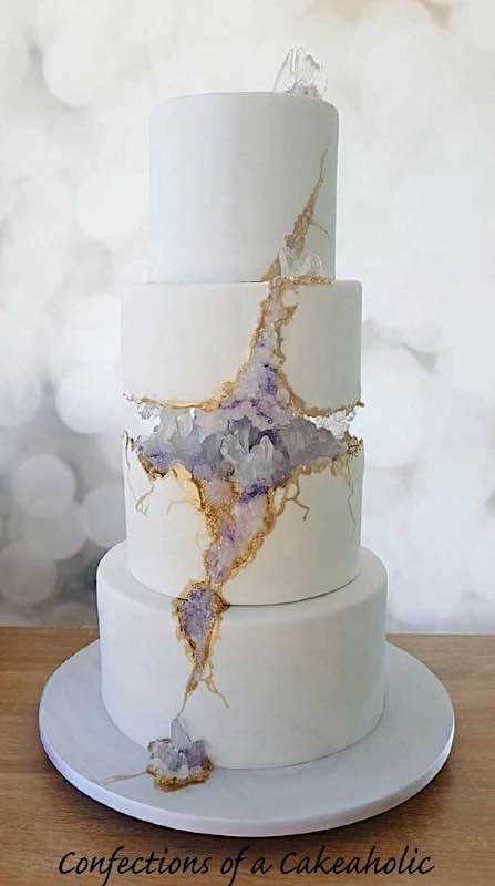 Geode Cake Wedding, Modern Wedding Cake, Beautiful Wedding Cakes, Gorgeous Cakes, Wedding Cake Designs, Pretty Cakes, Cute Cakes, Amazing Cakes, White Wedding