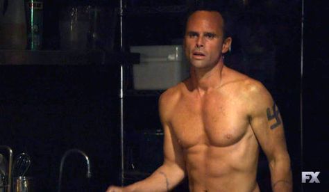 Walton Goggins | Walton goggins, Gorgeous men, Timothy olyphant