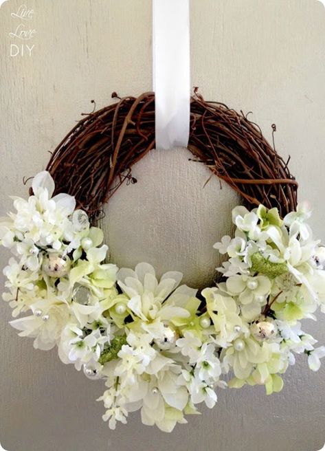 Wall Daisy and Artificial Fern for Front Door Home and Spring Decorations Valery Madelyn 24 Inch Woodland Easter Bunny Wreath with Succulents