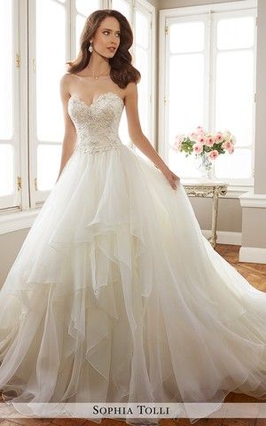 Sophia Tolli Château De La Mariée Nadia Mtl Sophia Tolli Wedding Dresses Dream Wedding Dresses Wedding Dresses