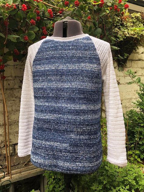 Men's DK Crochet Pattern, Long Sleeve Raglan T-Shirt | Camisa de