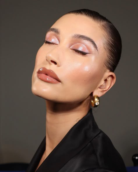 10 популярных идей на тему "eyeliner rosa" для вдохновения