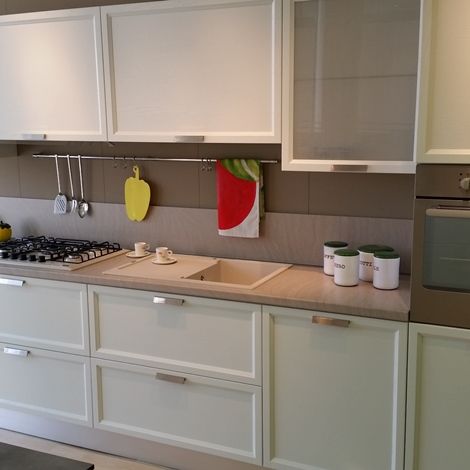 La Cucina Atelier Scavolini con ante in rovere bianco assoluto ... La Cucina Atelier Scavolini con ante in rovere bianco assoluto ...
