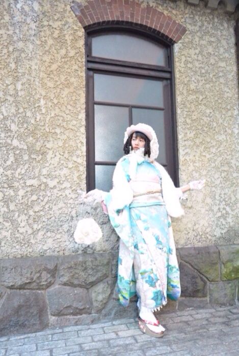 画像 能年玲奈の成人式の着物姿がおかしいwwwwwwwwwwwww ラビット速報 着物 成人式 ラビット 画像 能年玲奈の成人式の着物姿がおかしいwwwwwwwwwwwww ラビット速報 着物 成人式 ラビット