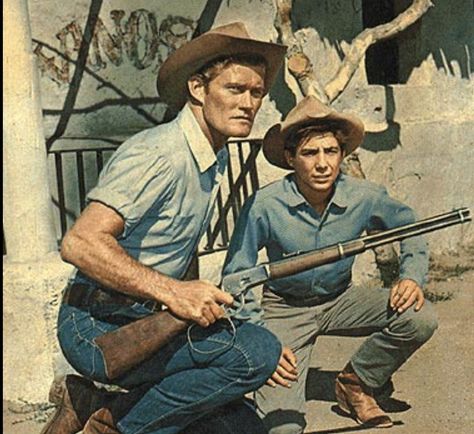 Chuck Connors (Lucas McCain) and Johnny Crawford (Mark McCain) in the 5