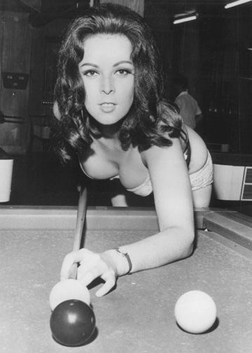 Retro pool glamour titfuck