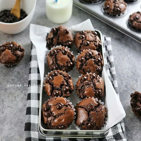 Resep Brownies Lumer Ekonomis Untuk Jualan Brownies Chocolatos Lumer Youtube Cookie Cake Recipe Food Brownies