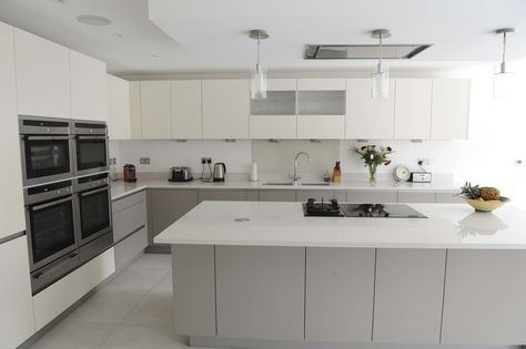 Calm Kitchen for a Busy Family Handleless kitchen, Cheshunt FC - nolte grifflose küche Calm Kitchen for a Busy Family Handleless kitchen, Cheshunt FC - nolte grifflose küche