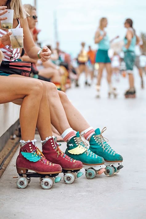 Retro Rainbow Roller Skates College Ruled Composition Notebook