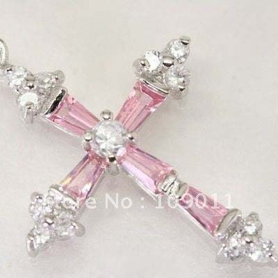 BEAUTIFUL PINK SPARKLING STONE CROSS NECKLACE BRAND NEW GORGEOUS CUTE CHIC BEAUTIFUL PINK SPARKLING STONE CROSS NECKLACE BRAND NEW GORGEOUS CUTE CHIC