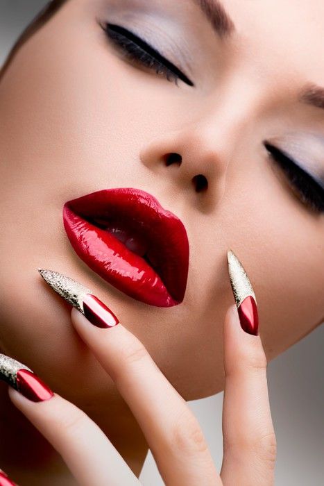Pin By Noura On Makeup Decades Perfect Red Lips Glossy Lips