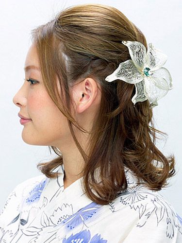 浴衣に合う髪型 自分で簡単にできる浴衣へアアレンジ Yukata Peinados Y Micos 浴衣に合う髪型 自分で簡単にできる浴衣へアアレンジ Yukata Peinados Y Micos