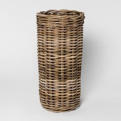 10 Easy Pieces Umbrella Stands Gardenista Wicker Baskets Umbrella Stand Wicker