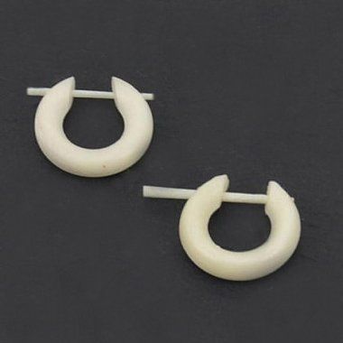 Par De Pendientes De Coco Cuerno Blanco Pendientes De Madera De Madera Piercing En Las Orejas