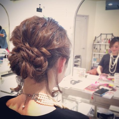 Tatsuya Kitagawa On Instagram Today S Hair Style ゆるシニヨン 後れ毛あると華やかですね ヘアセット セット ヘアアレンジ アレンジ アップスタイル シニヨン 波ウェーブ ツイスト ねじねじ ふ シニヨン ヘア セット アップスタイル Tatsuya Kitagawa On Instagram Today S Hair Style ゆるシニヨン 後れ毛あると華やかですね ヘアセット セット ヘアアレンジ アレンジ アップスタイル シニヨン 波ウェーブ ツイスト ねじねじ ふ シニヨン ヘア セット アップスタイル