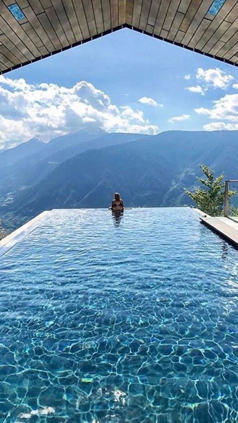 Pinterest 3 Izzypett Hotel Swimming Pool Cool Swimming Pools Swimming Pools