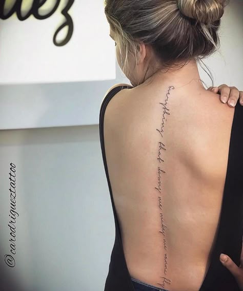 Tattoo wirbelsäule schriftzug