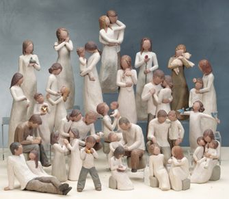 I ABSOLUTELY love willow tree figurines!!! I am so hooked on these ...